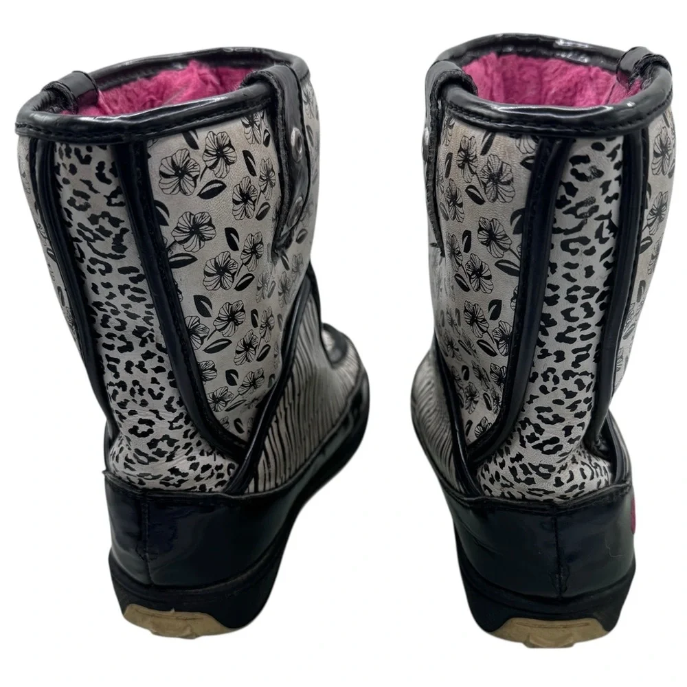 Timberland Girl’s Black and White Print with Pink Accents Snow Boots - Size 11